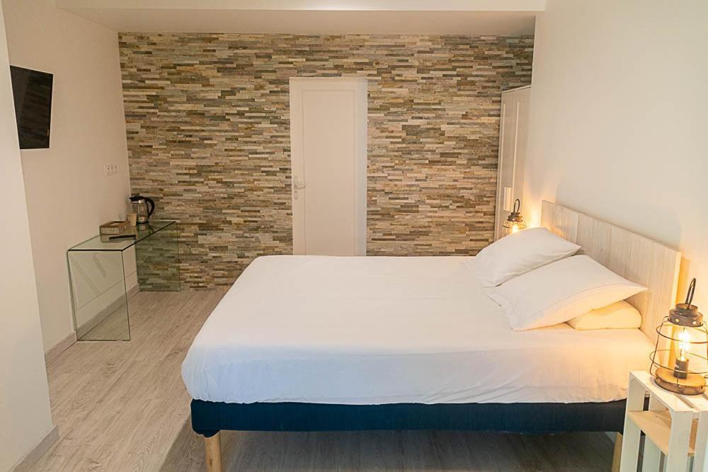 Au Detour Des Vignes Bed and Breakfast Ordonnac Εξωτερικό φωτογραφία